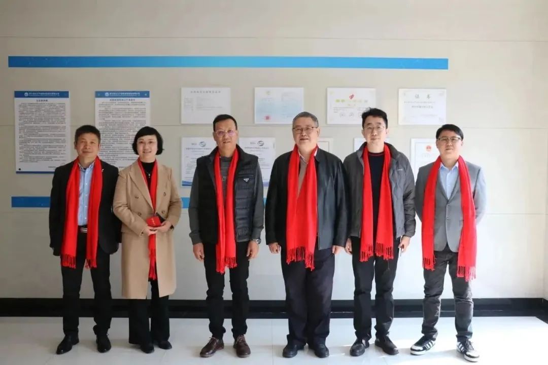 1709879580418291.jpg 640 (1).jpg